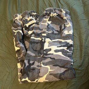 camo pants